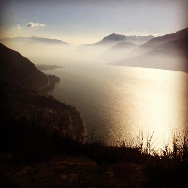 Hotel Gli Oleandri Bellano Exteriér fotografie
