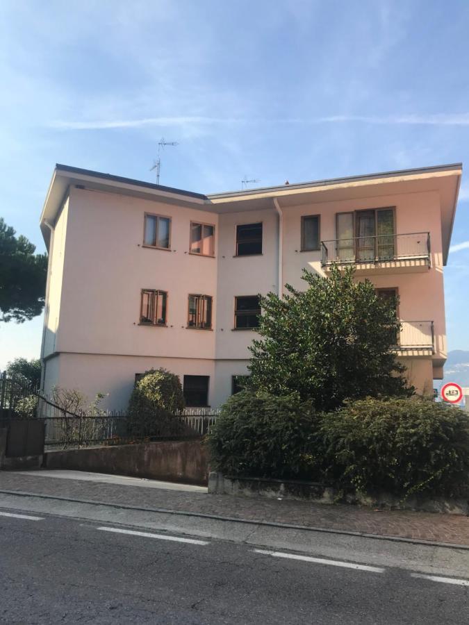 Hotel Gli Oleandri Bellano Exteriér fotografie